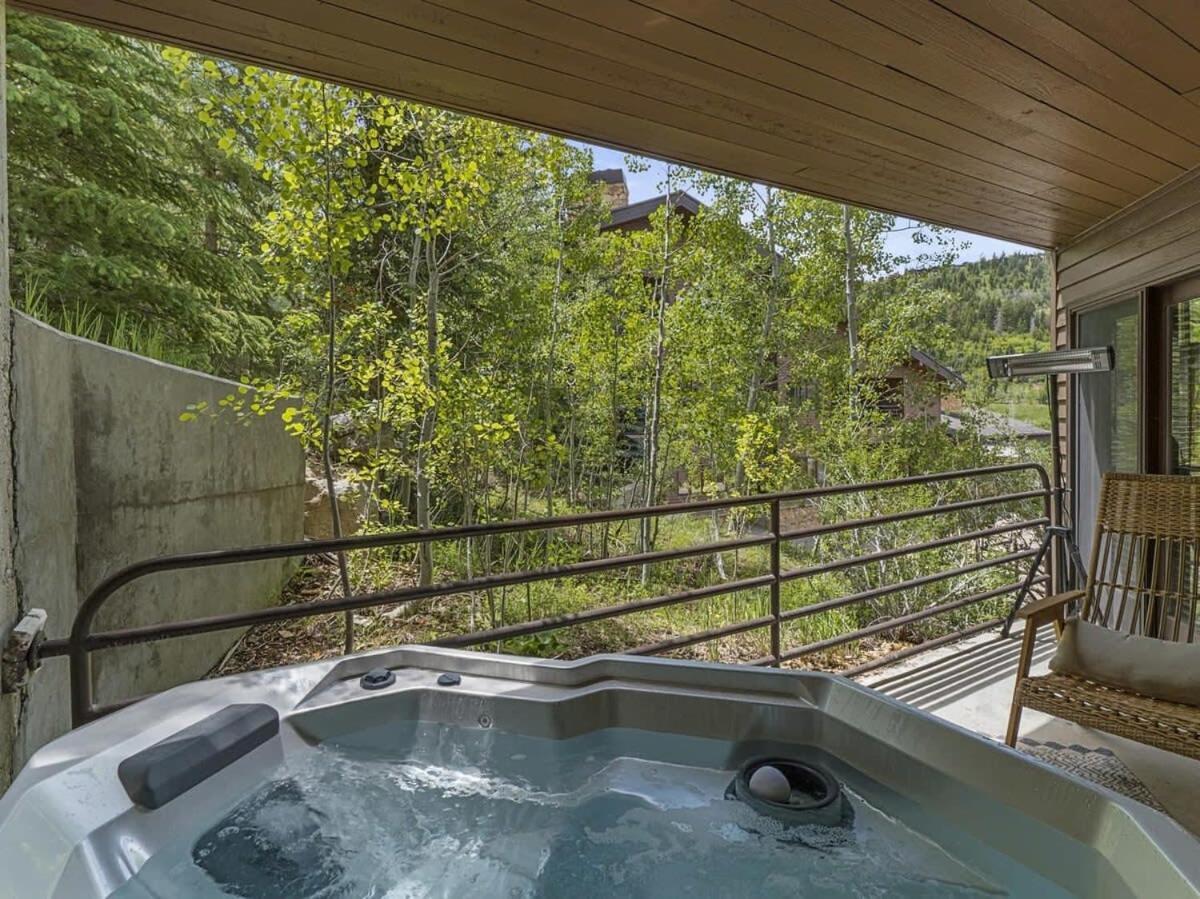 Gorgeous 1Br Steps From Lifts With Private Hot Tub Villa Park City Eksteriør billede